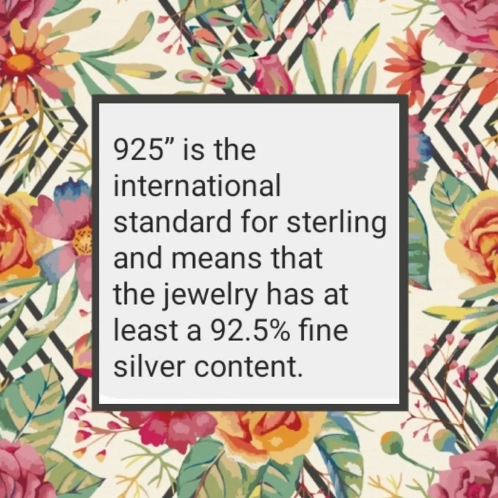 Elegant Silver Pendant - Picture 5 of 7